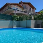 Lago Apartment Апартаменты