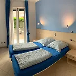 Апартаменты Lago Apartment